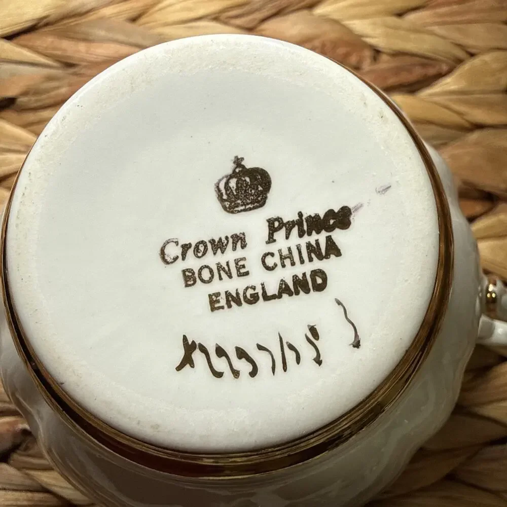 Crown Prince Bone China England Tea Cup Pink Yellow Roses Gold Trim Vintage READ